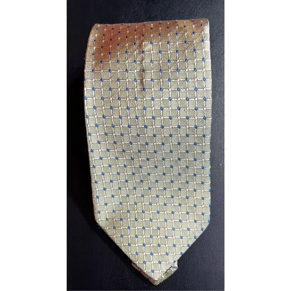 Brooks Brothers tie